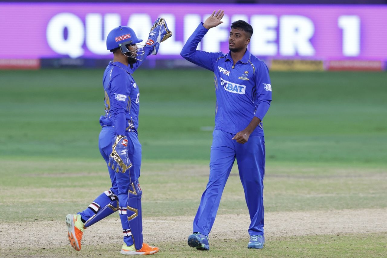 Vijayakanth Viyaskanth celebrates a wicket, MI Emirates vs Gulf Giants, ILT20 2024, Dubai, February 14, 2024
