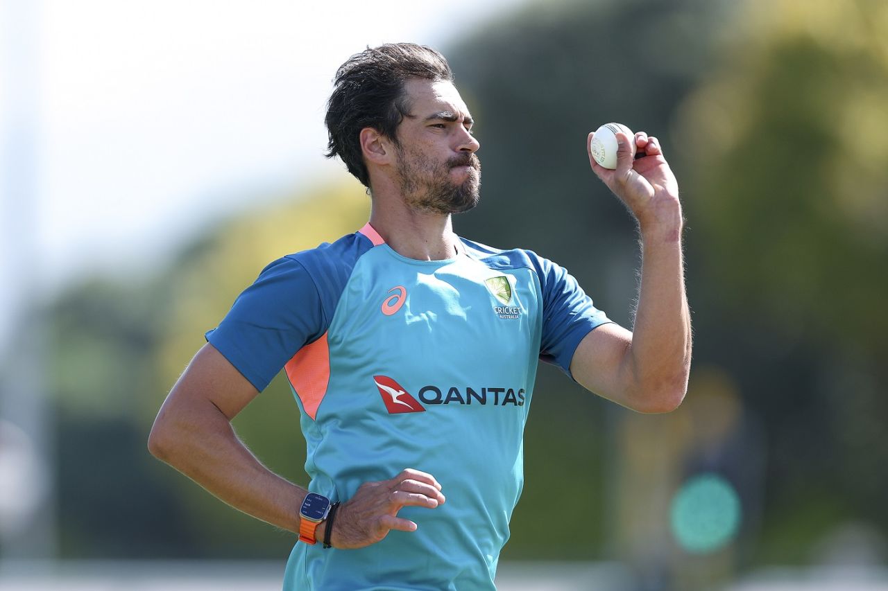Mitchell Starc bowls in training, New Zealand vs Australia, Wellington, February 19, 2024