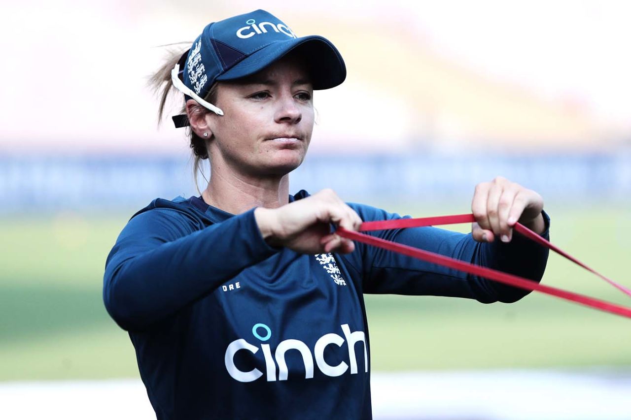 Danni Wyatt warms up, India Women vs England Women, Only Test, DY Patil Stadium, Mumbai, 1st day, December 14, 2023