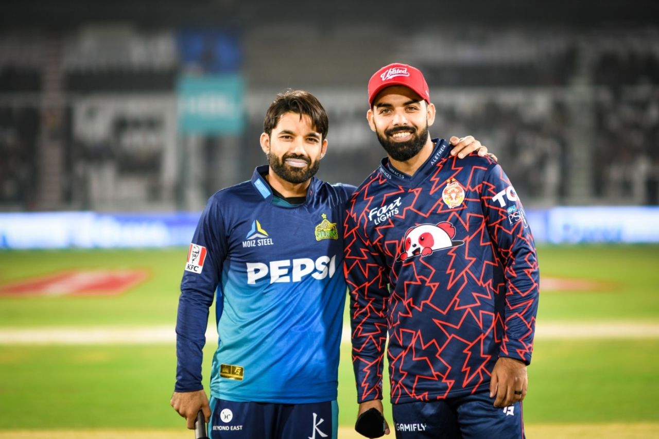 Mohammad Rizwan and Shadab Khan at the toss, Multan Sultans vs Islamabad United, PSL 2024, Multan, February 20, 2024