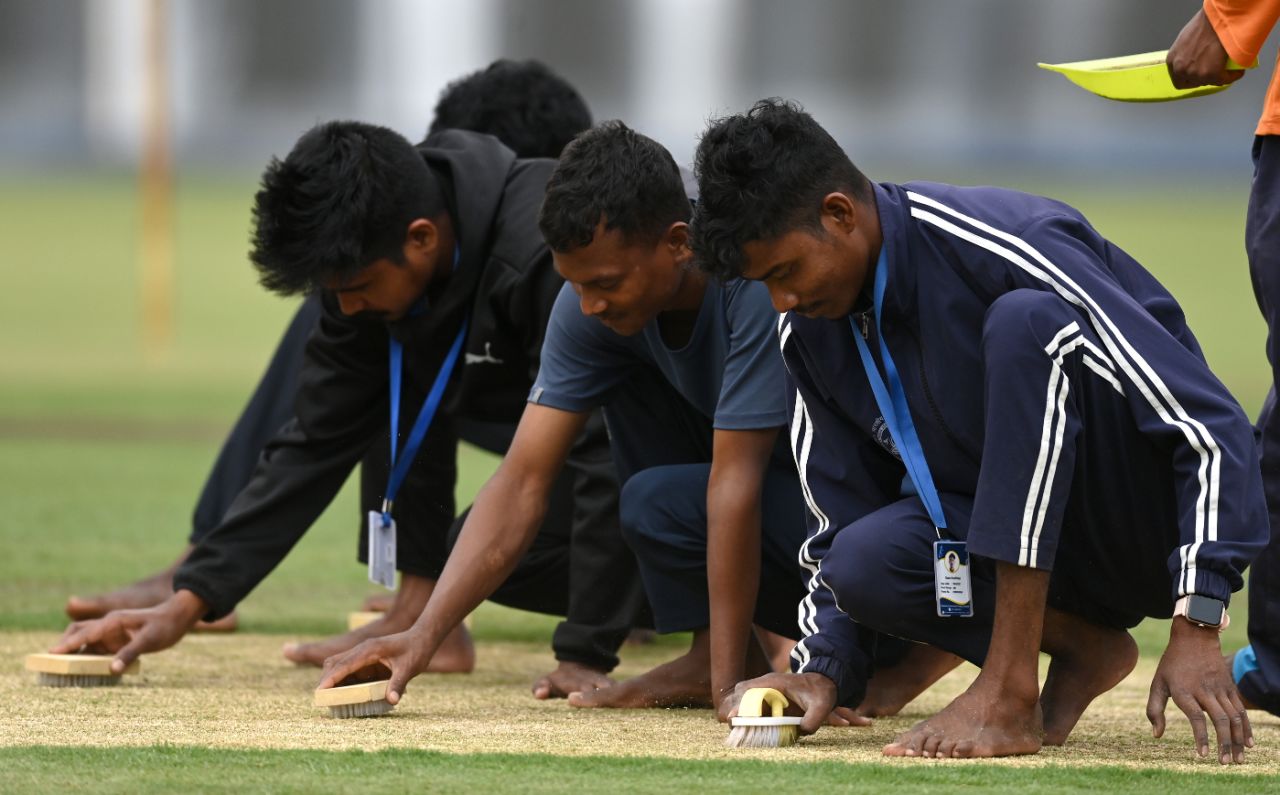 The Ranchi groundstaff get to grips with the wicket ahead of the fourth Test, India vs England, 4th Test, Ranchi, February 21, 2024