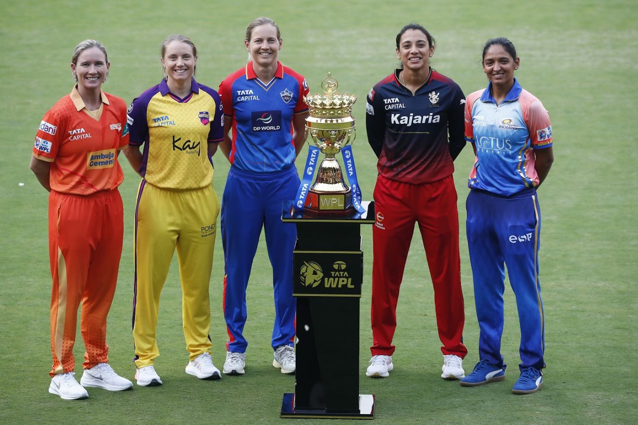 Beth Mooney, Alyssa Healy, Meg Lanning, Smriti Mandhana and Harmanpreet Kaur pose with the WPL trophy, WPL, Bengaluru, February 21, 2024