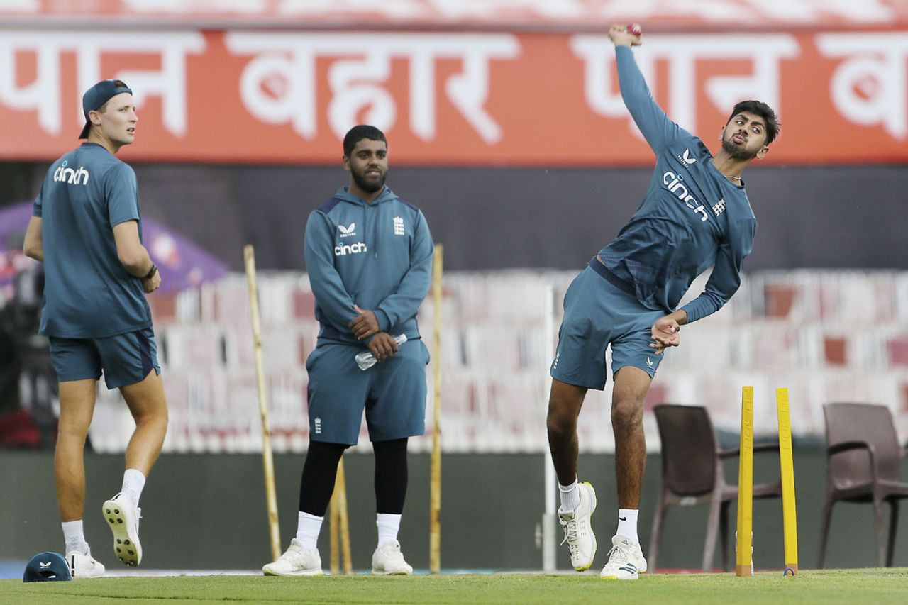 Rehan Ahmed umpires for Tom Hartley and Shoaib Bashir during England training, Ranchi, February 22, 2024