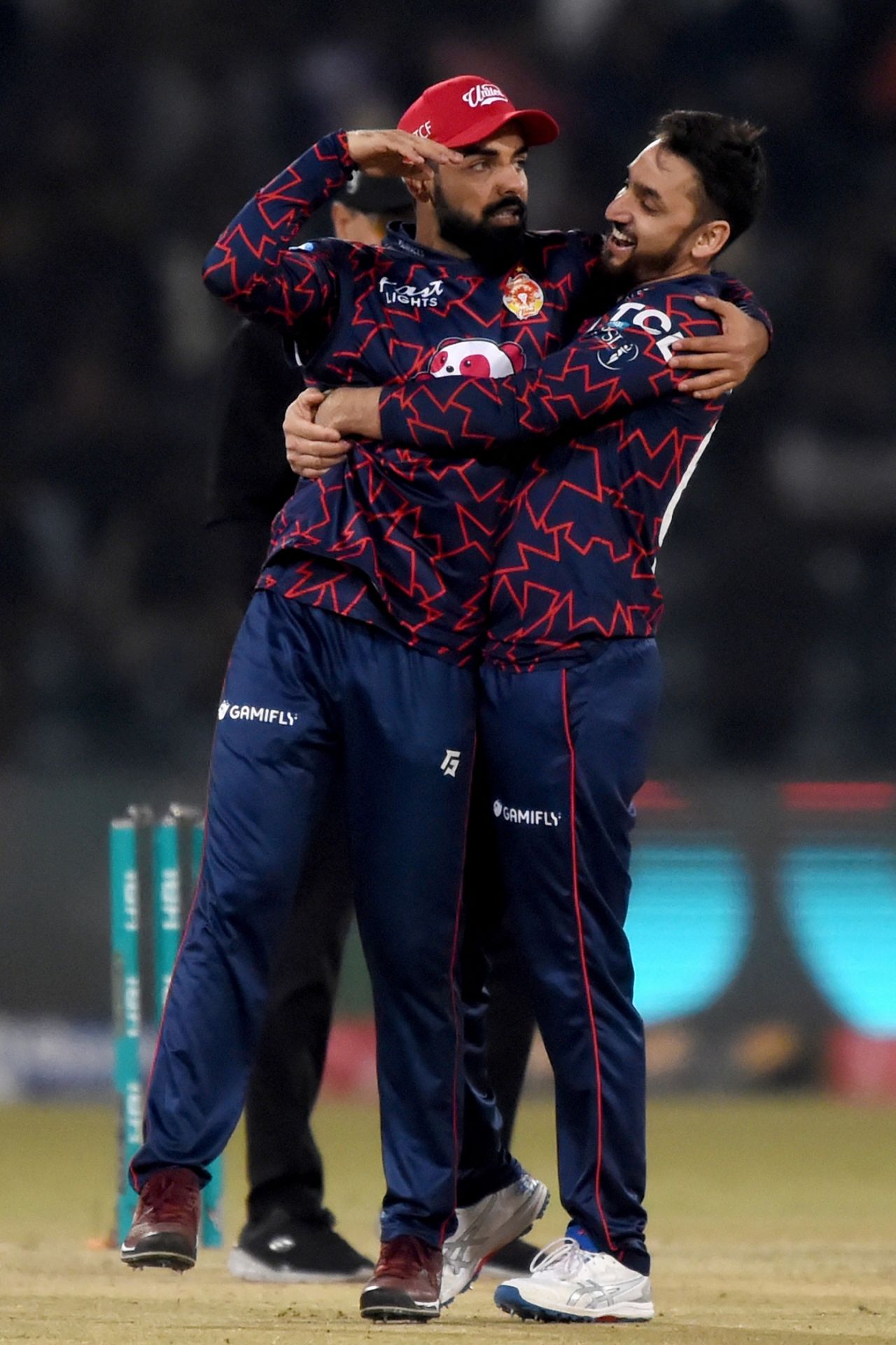 Shadab Khan and Agha Salman celebrate a wicket, Islamabad United vs Peshawar Zalmi, PSL 2024, Lahore, February 26, 2024