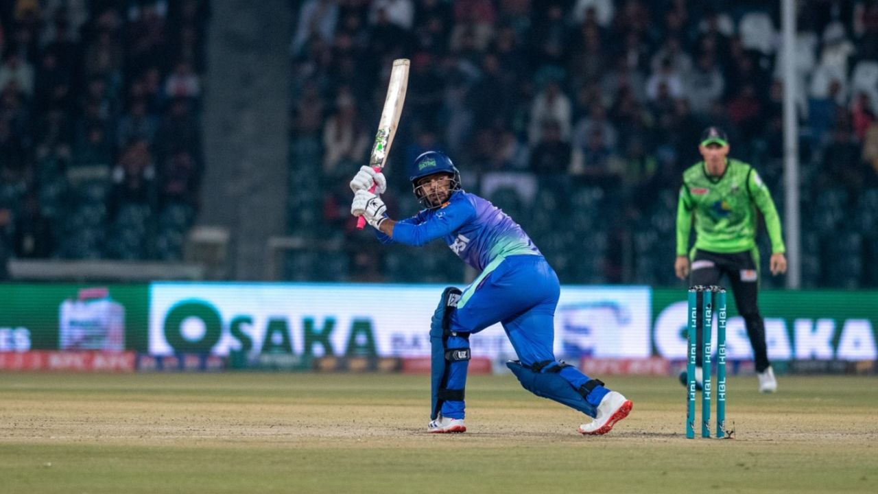 Usman Khan swings a six, Lahore Qalandars vs Multan Sultans, Lahore, PSL 2024, February 27, 2024