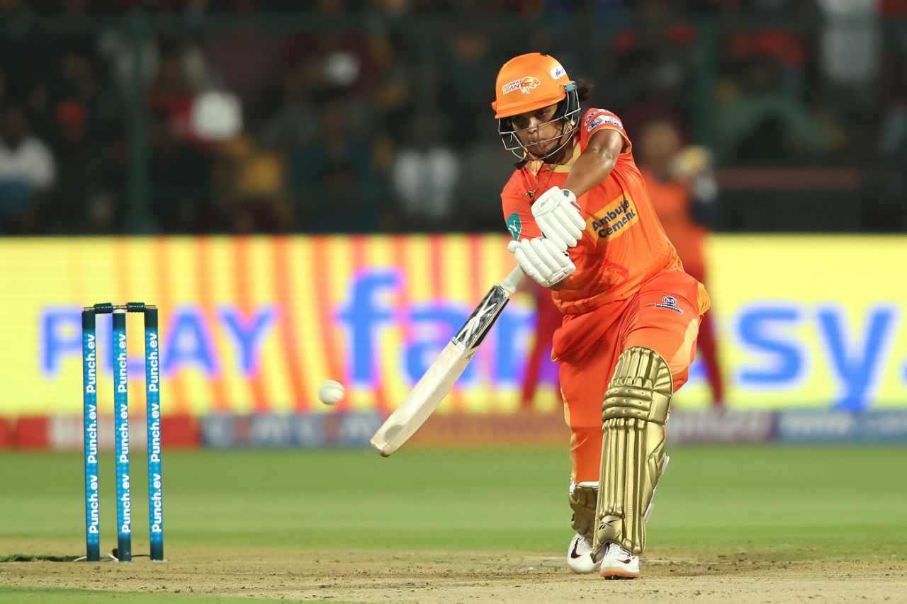 Veda Krishnamurthy flays one over backward point, Royal Challengers Bangalore vs Gujarat Giants, WPL 2024, Bengaluru, February 27, 2024