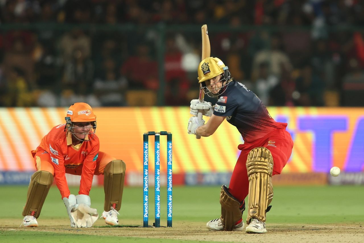 Ellyse Perry added the finishing touches to the chase, Royal Challengers Bangalore vs Gujarat Giants, WPL 2024, Bengaluru, February 27, 2024