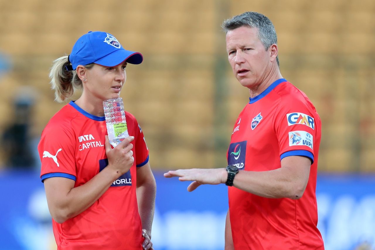 Delhi Capitals captain Meg Lanning and coach Jonathan Batty chat before the game, Royal Challengers Bangalore vs Delhi Capitals, WPL 2024, Bengaluru, February 29, 2024