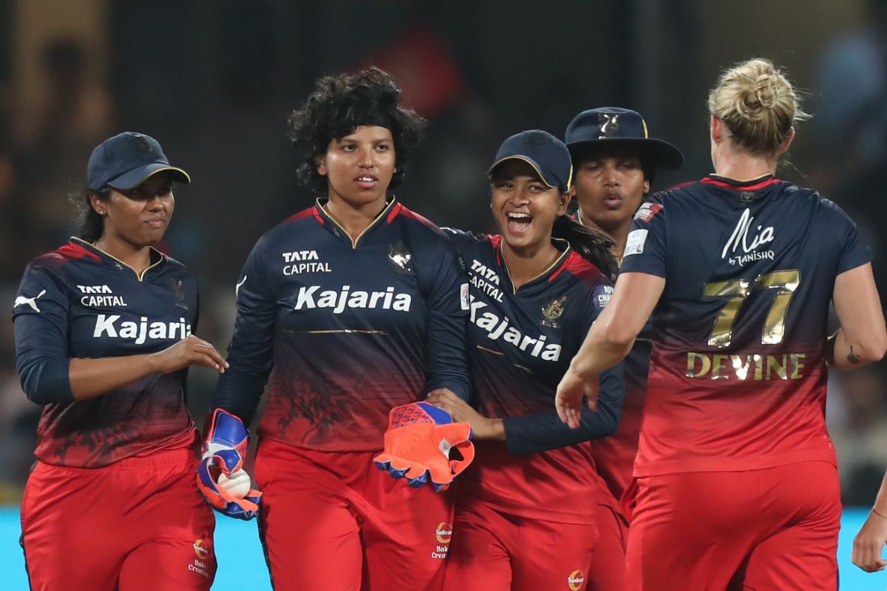 Richa Ghosh and Sophie Devine celebrate the wicket of Yastika Bhatia, Royal Challengers Bangalore vs Mumbai Indians, WPL, March 2, 2024