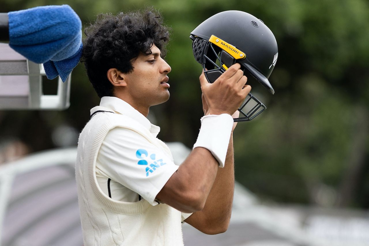 Rachin Ravindra sets up to bat, New Zealand vs Australia, 1st Test, Wellington, 4th day, March 3, 2024
