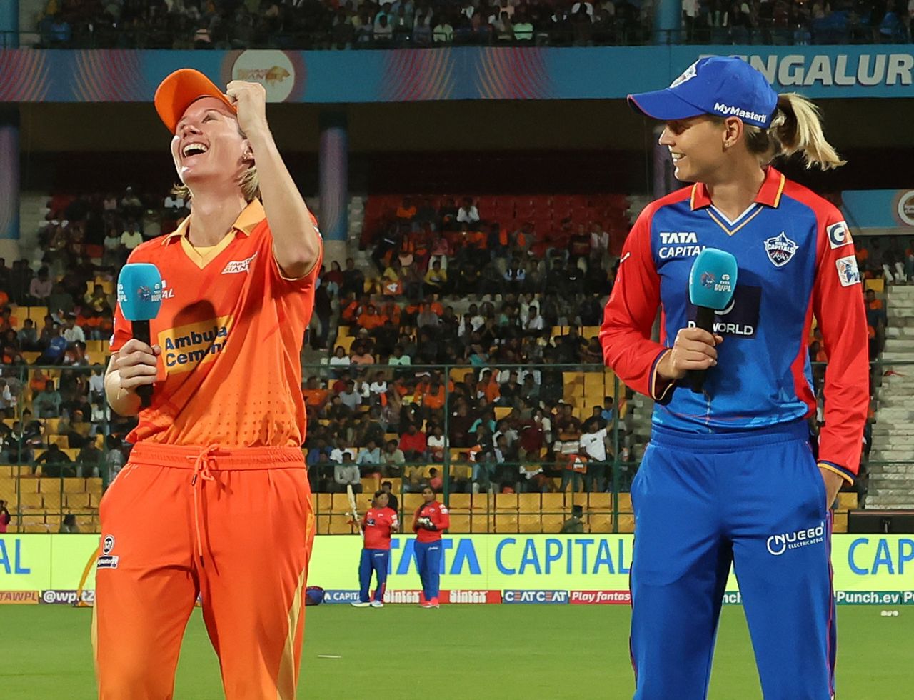Beth Mooney exults after winning the toss as Meg Lanning looks on, Gujarat Giants vs Delhi Capitals, WPL 2024, Bengaluru, March 3, 2024