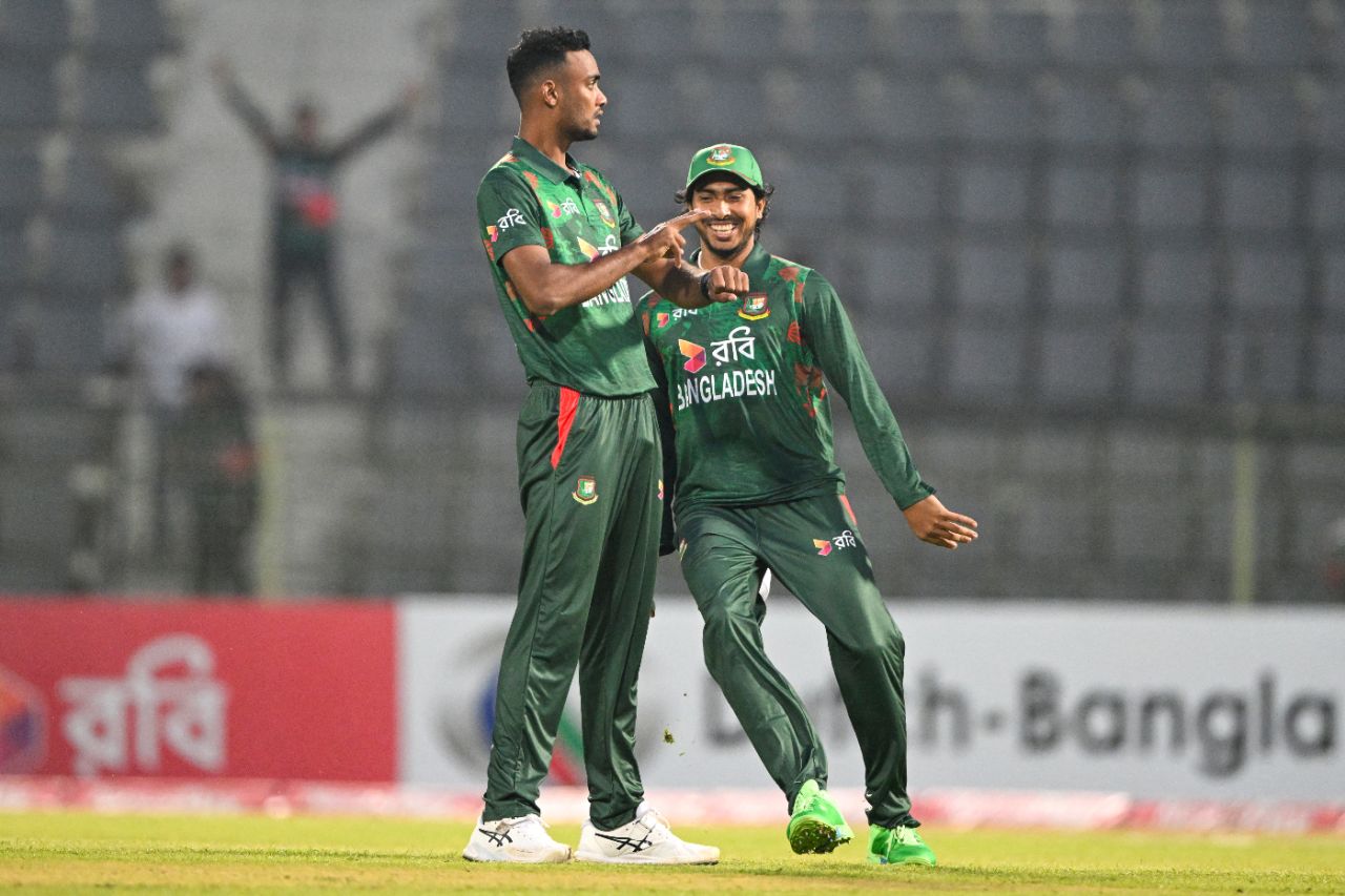 Shoriful Islam celebrates snagging Avishka Fernando second ball of the game, Bangladesh vs Sri Lanka, 1st T20I, Sylhet, March 4, 2024