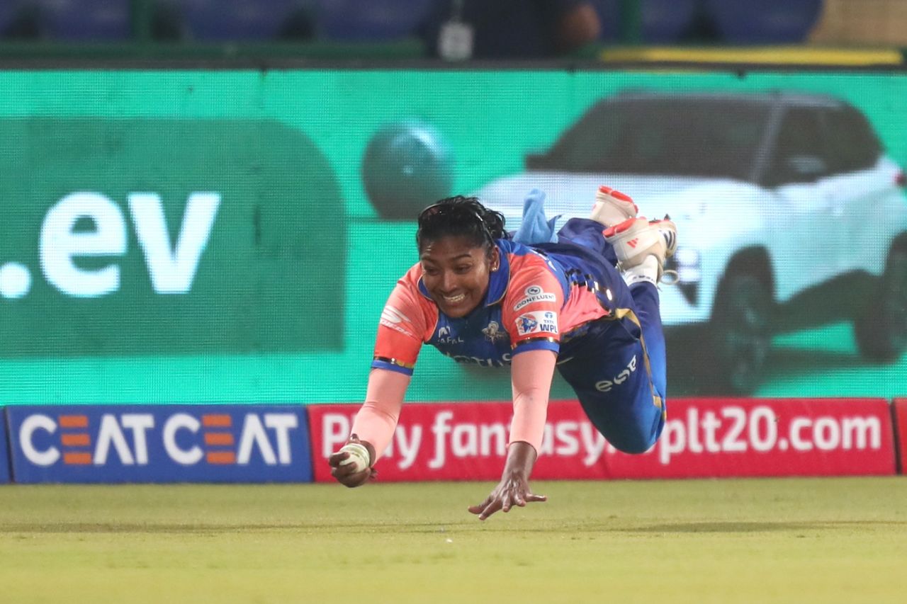 S Sajana takes stunning catch to send back Sophie Ecclestone, UP Warriorz vs Mumbai Indians, WPL, Delhi, March 7, 2024