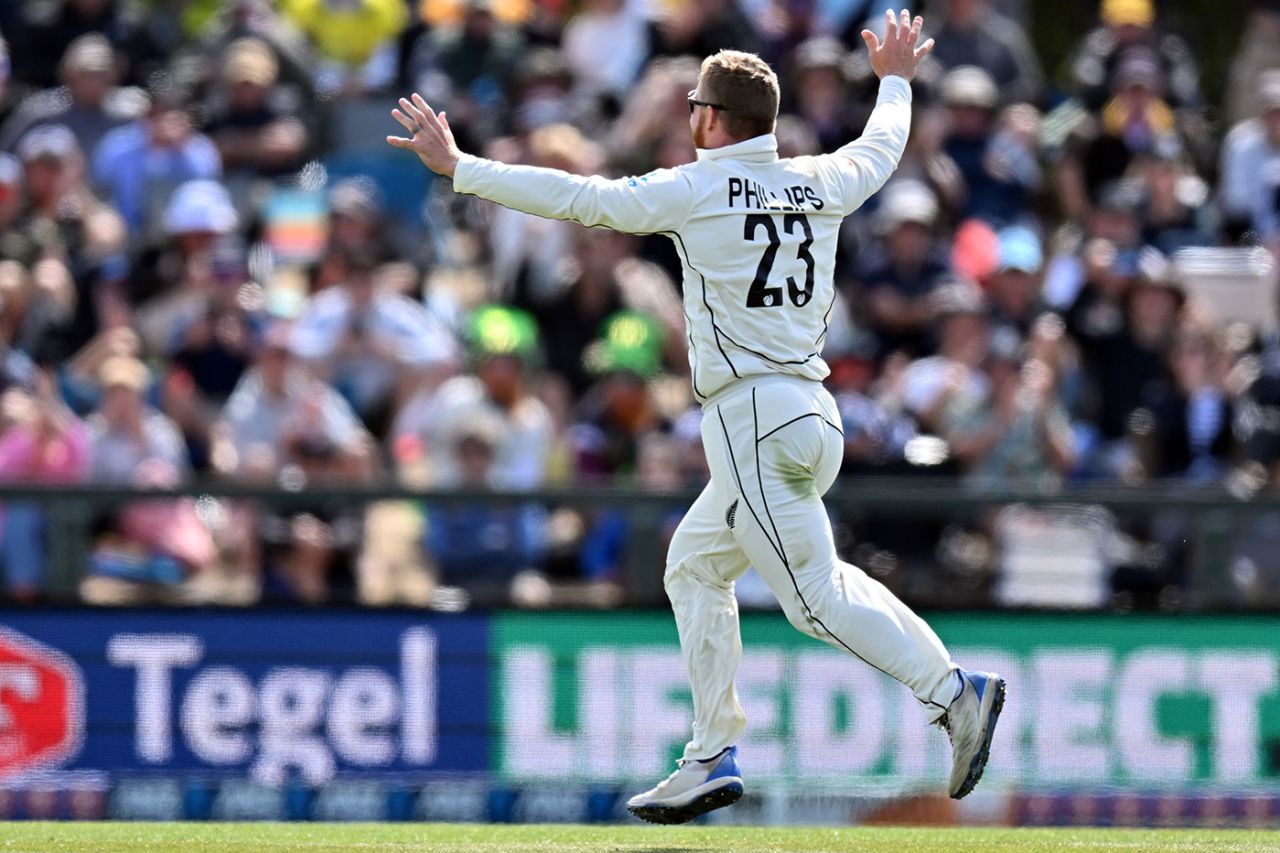 Glenn Phillips removed Alex Carey in his first over, New Zealand vs Australia, 2nd Test, Christchurch, 2nd Day, March 9, 2024