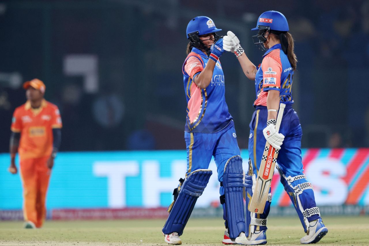 Harmanpreet Kaur put on 93 runs off 38 balls with Amelia Kerr - and the latter's contribution was just 12 off 10, Gujarat Giants vs Mumbai Indians, WPL, Delhi, March 9, 2024