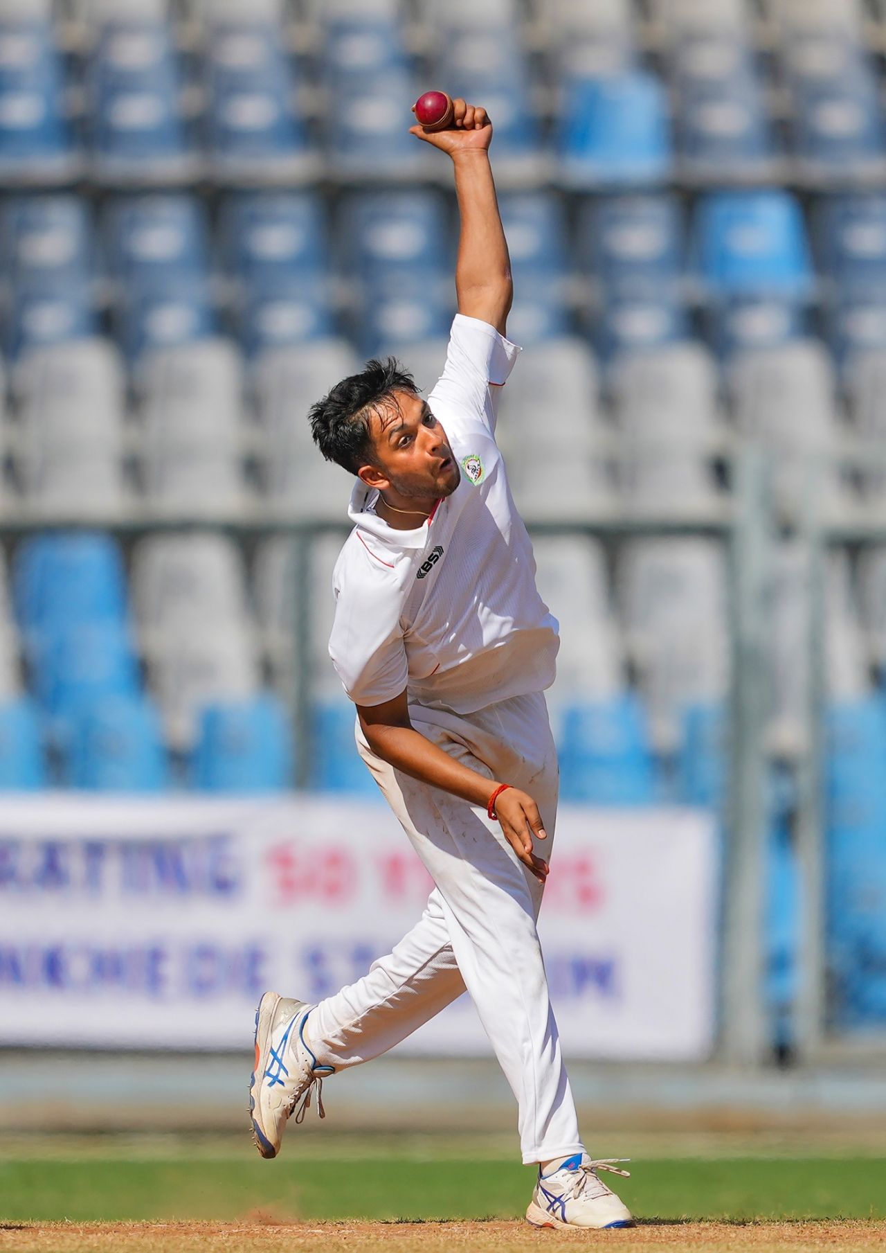 Harsh Dubey picked up his maiden five-for in first-class cricket, Mumbai vs Vidarbha, Ranji Trophy final, 3rd day, Mumbai, March 12, 2024