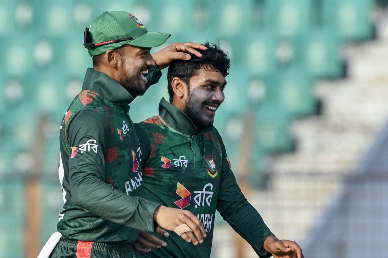 Najmul Hossain Shanto and Mehidy Hasan Miraz celebrate a wicket, Bangladesh vs Sri Lanka, 1st ODI, Chattogram, March 13, 2024