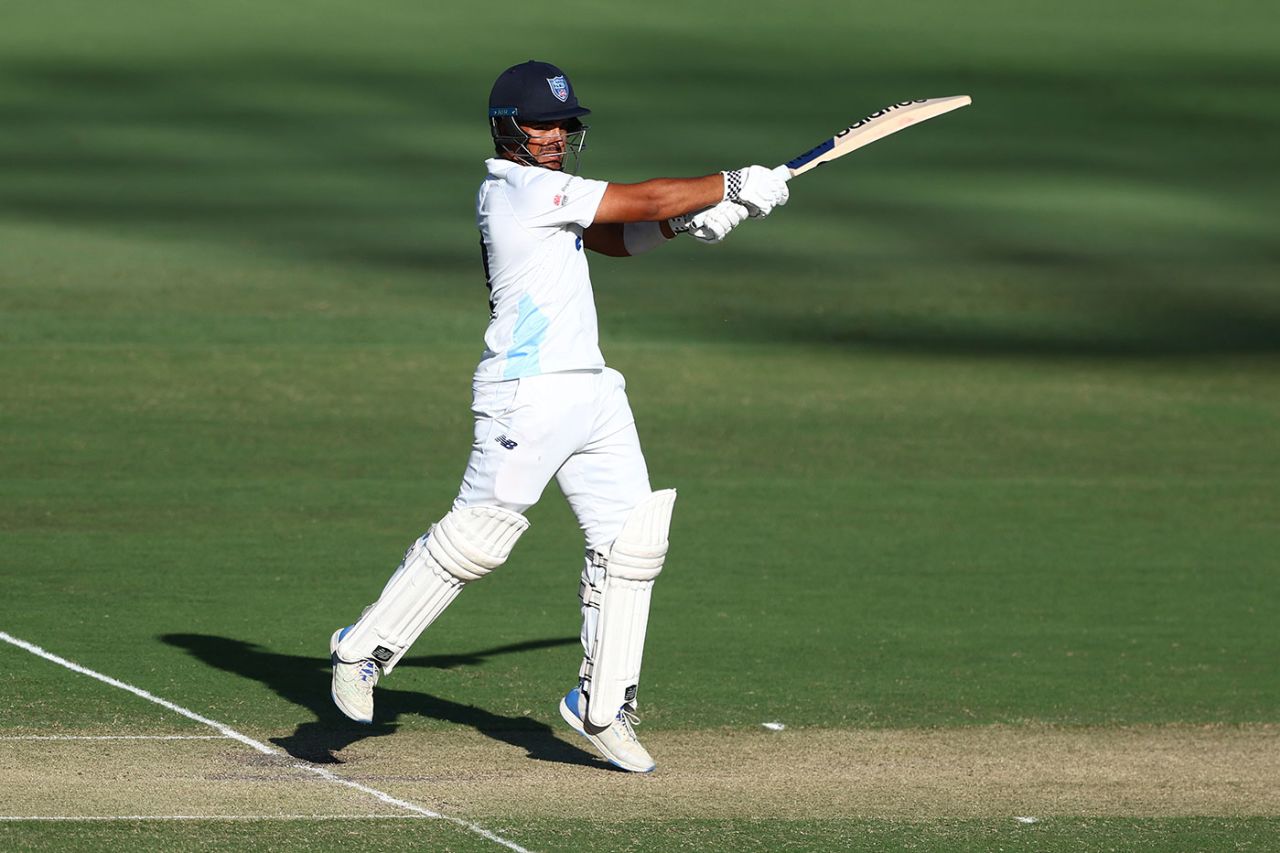 Ollie Davies goes after the bowling, Queensland vs New South Wales, Sheffield Shield, Allan Border Field, March 12, 2024
