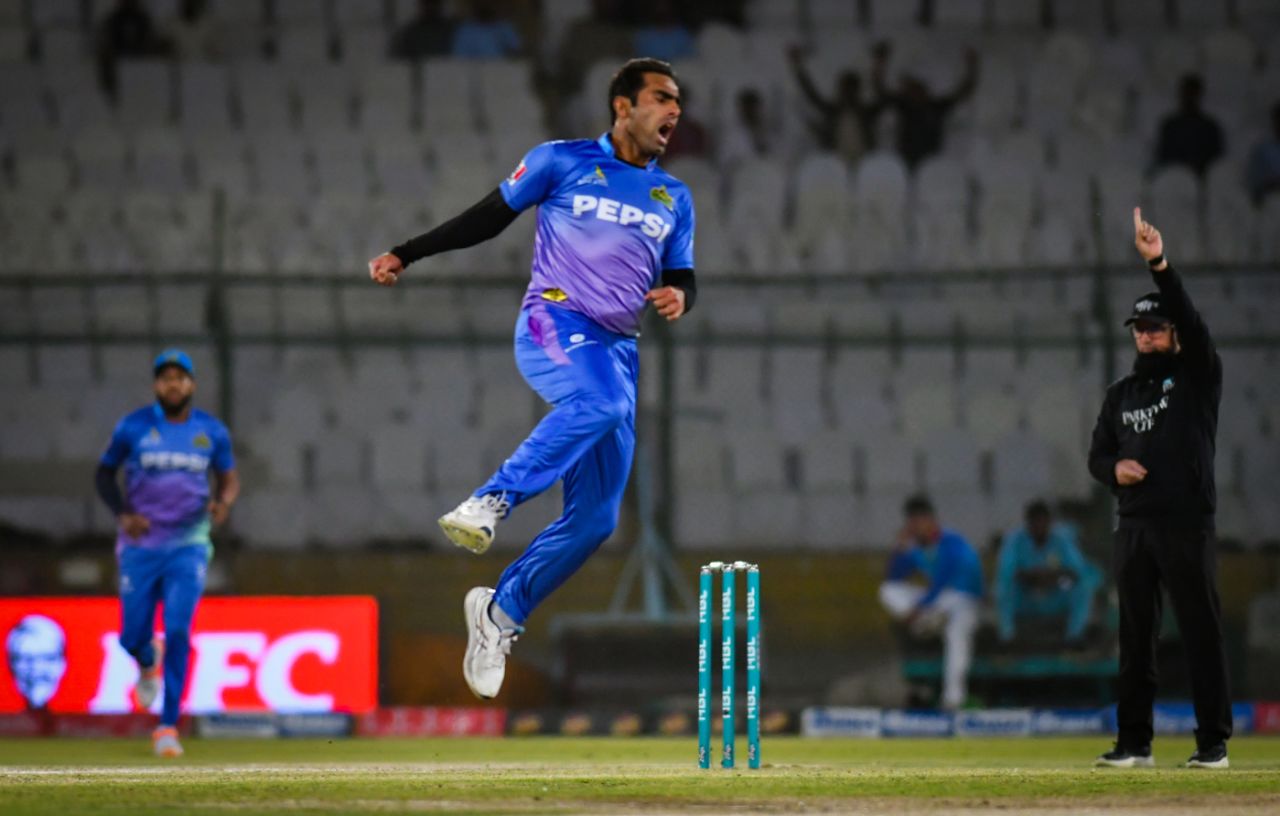 Mohammad Ali Leaps For Joy After Sending Back Mohammad Haris mohammad-ali-leaps-for-joy-after-sending-back-mohammad-haris
