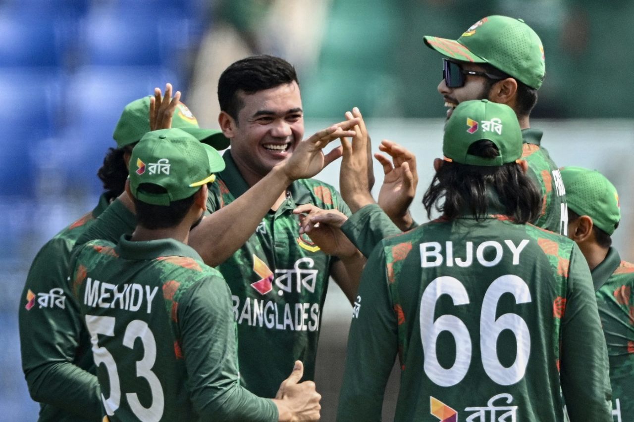 Taskin Ahmed celebrates after taking out Pathum Nissanka early, Bangladesh vs Sri Lanka, 3rd ODI, Chattogram, March 18, 2024