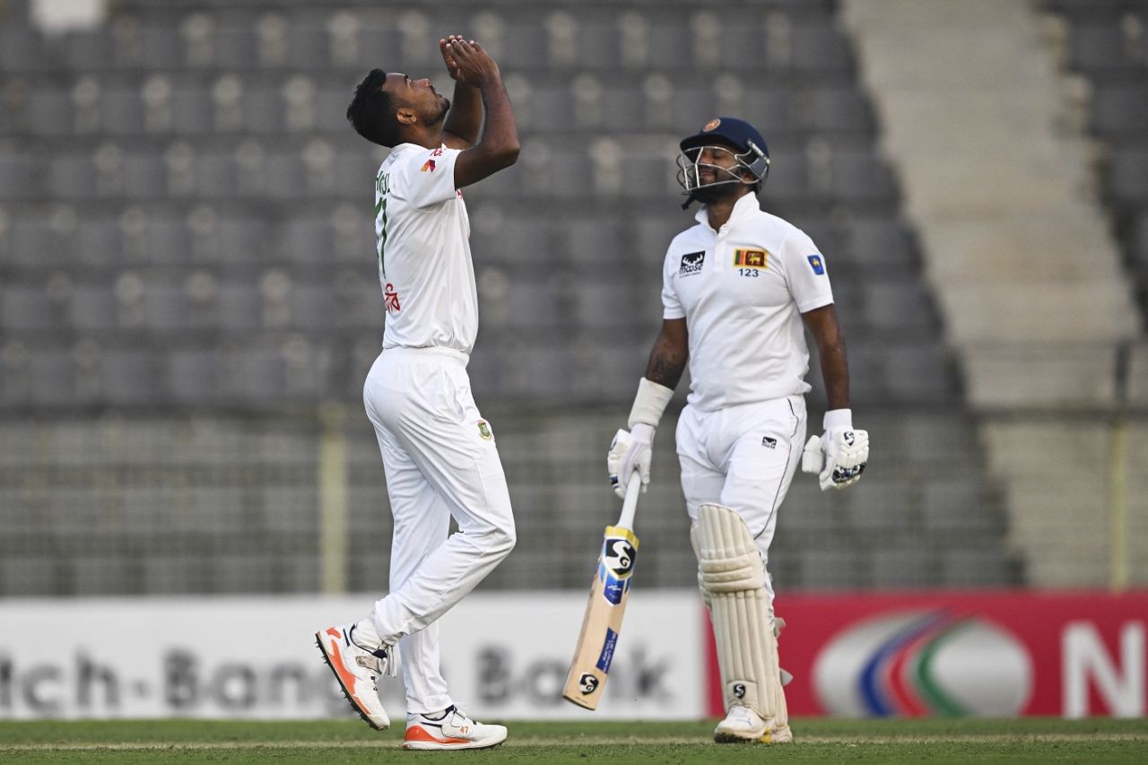 Shoriful Islam got Dimuth Karunaratne for 52 late in the day, Bangladesh vs Sri Lanka, 1st Test, Sylhet, 2nd day, March 23, 2024 