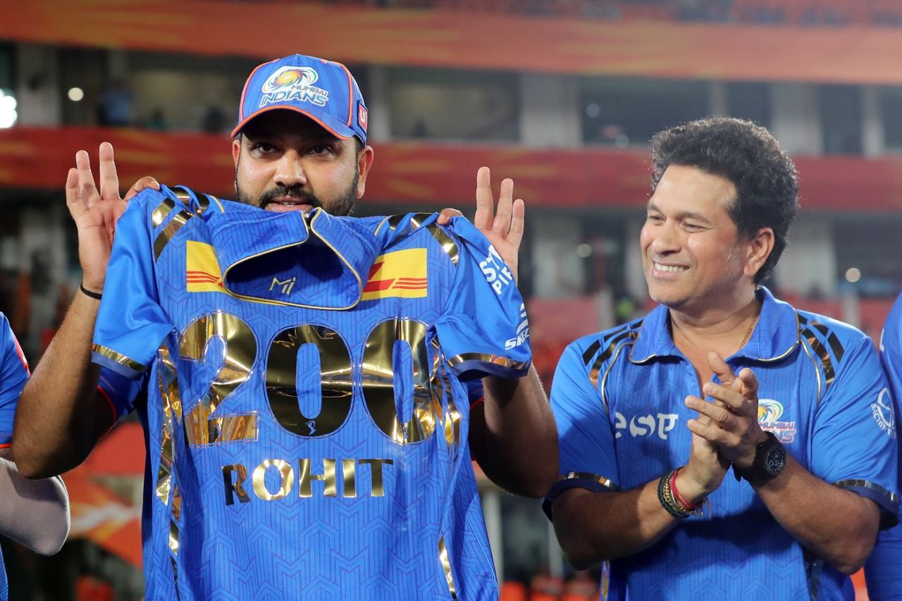 Rohit Sharma receives a special jersey from Sachin Tendulkar for his 200th IPL game as a Mumbai Indians player, Sunrisers Hyderabad vs Mumbai Indians, IPL 2024, Hyderabad, March 27, 2024