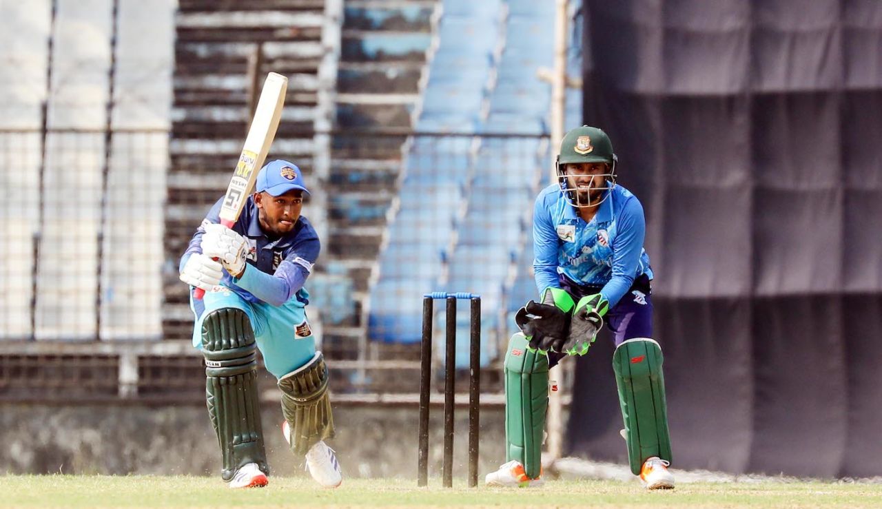 Mahfuzur Rahman Rabby retired hurt after making 28, Gazi Group Cricketers vs Prime Bank Cricket Club, DPL, Fatullah, March 24, 2024