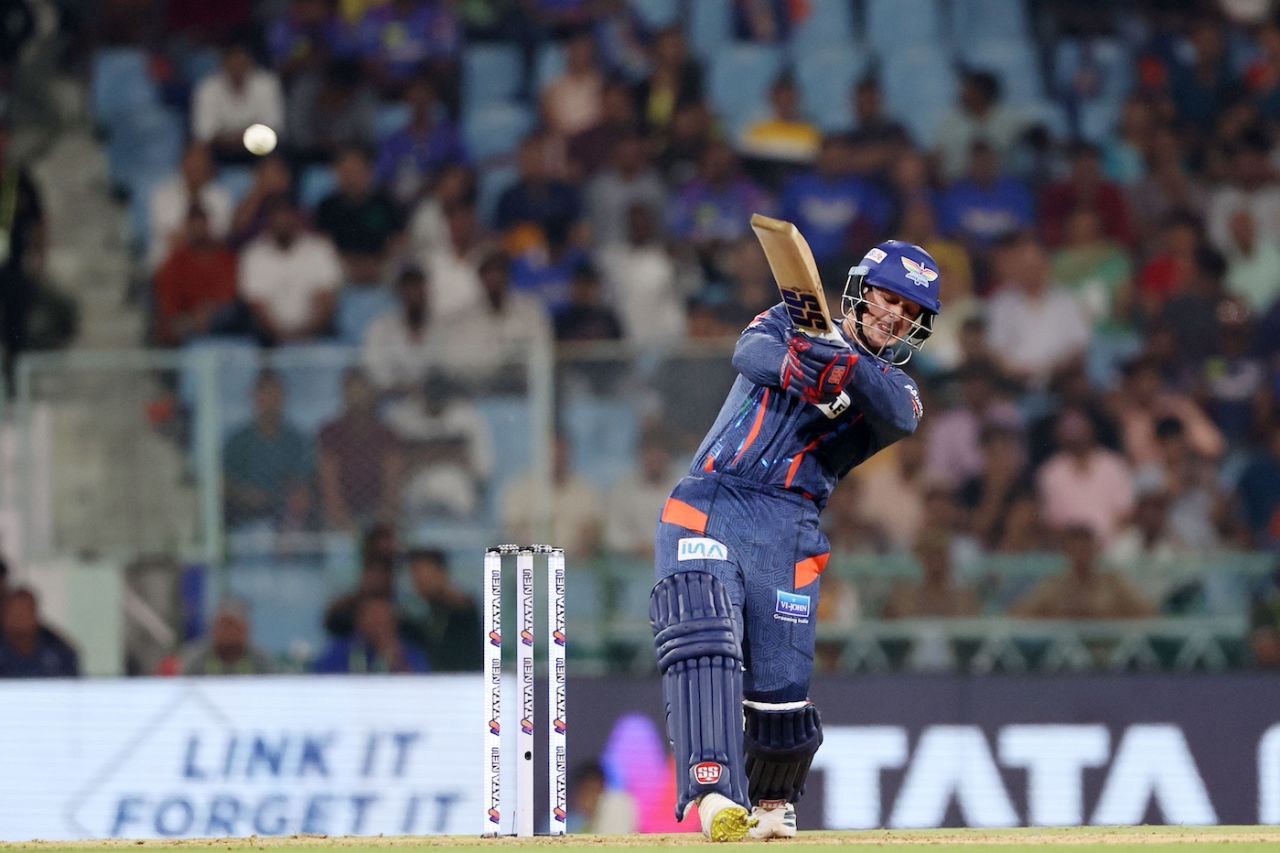 Quinton de Kock hits over the top, Lucknow Super Giants vs Punjab Kings, IPL 2024, Lucknow, March 30, 2024