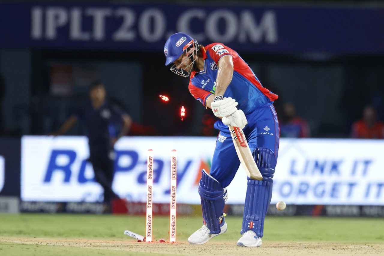 Mitchell Marsh the first on the night to knocked over by Matheesha Pathirana, Delhi Capitals vs Chennai Super Kings, IPL 2024, Visakhapatnam, March 31, 2024