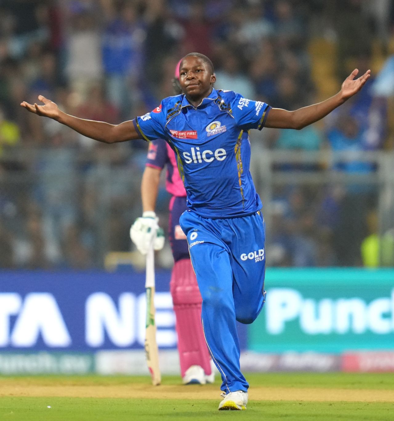 Kwena Maphaka struck in the first over, sending back Yashasvi Jaiswal for his first IPL wicket, Mumbai Indians vs Rajasthan Royals, IPL 2024, Mumbai, April 1, 2024