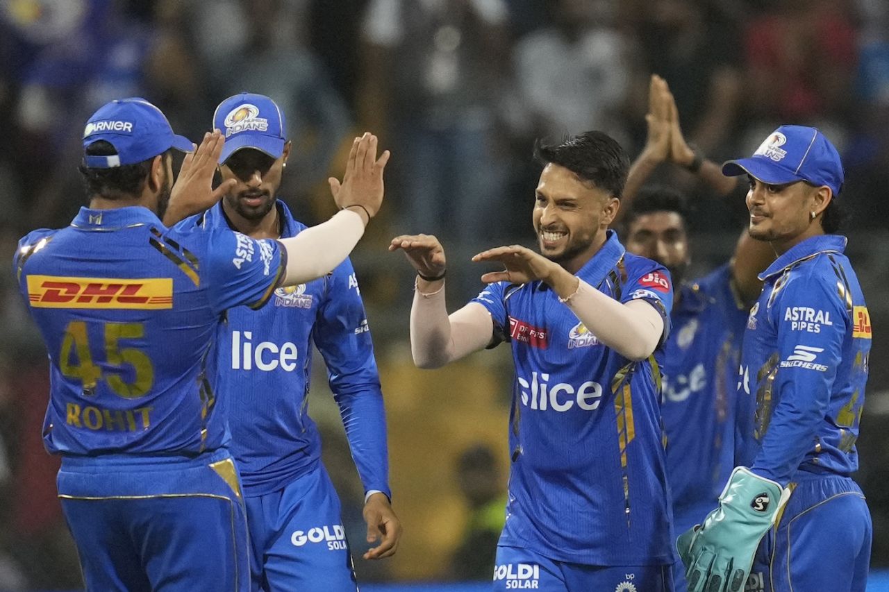 Akash Madhwal had Sanju Samson playing on inside the powerplay, Mumbai Indians vs Rajasthan Royals, IPL 2024, Mumbai, April 1, 2024