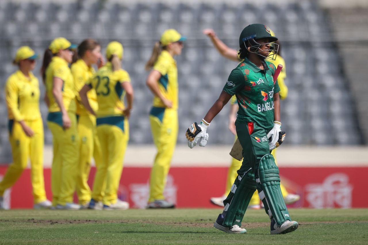 Dilara Akter was dismissed for 27, Bangladesh vs Australia, 2nd T20I, Mirpur, April 2, 2024