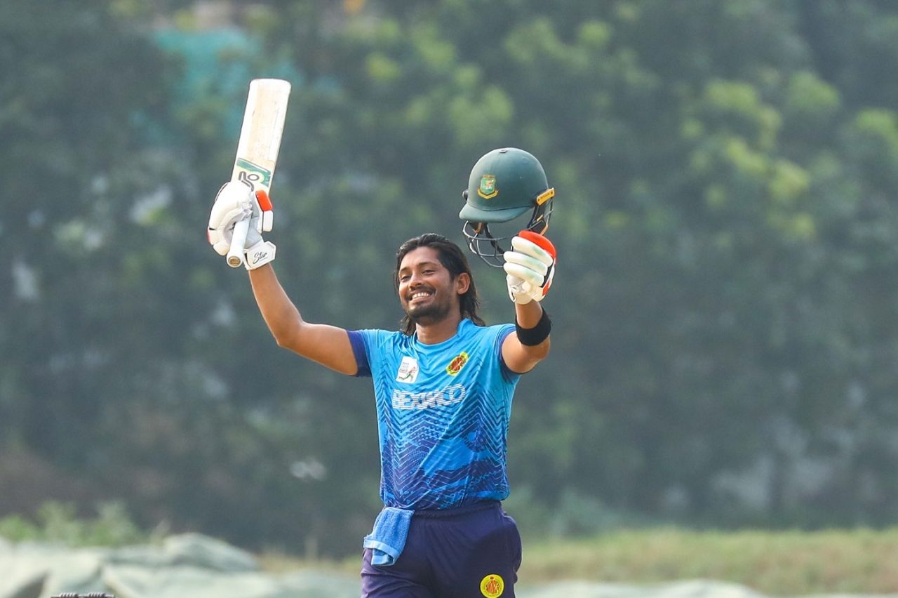 Anamul Haque celebrates his century, Gazi Group vs Abahani Ltd, Dhaka Premier League, Savar, Mar 30 2024
