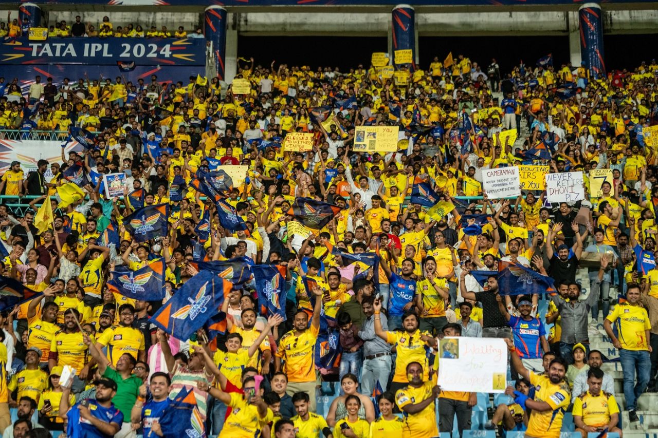 Lucknow went yellow for MS Dhoni, and he gave the crowd what they came for, Lucknow Super Giants vs Chennai Super Kings, IPL 2024, Lucknow, April 19, 2024
