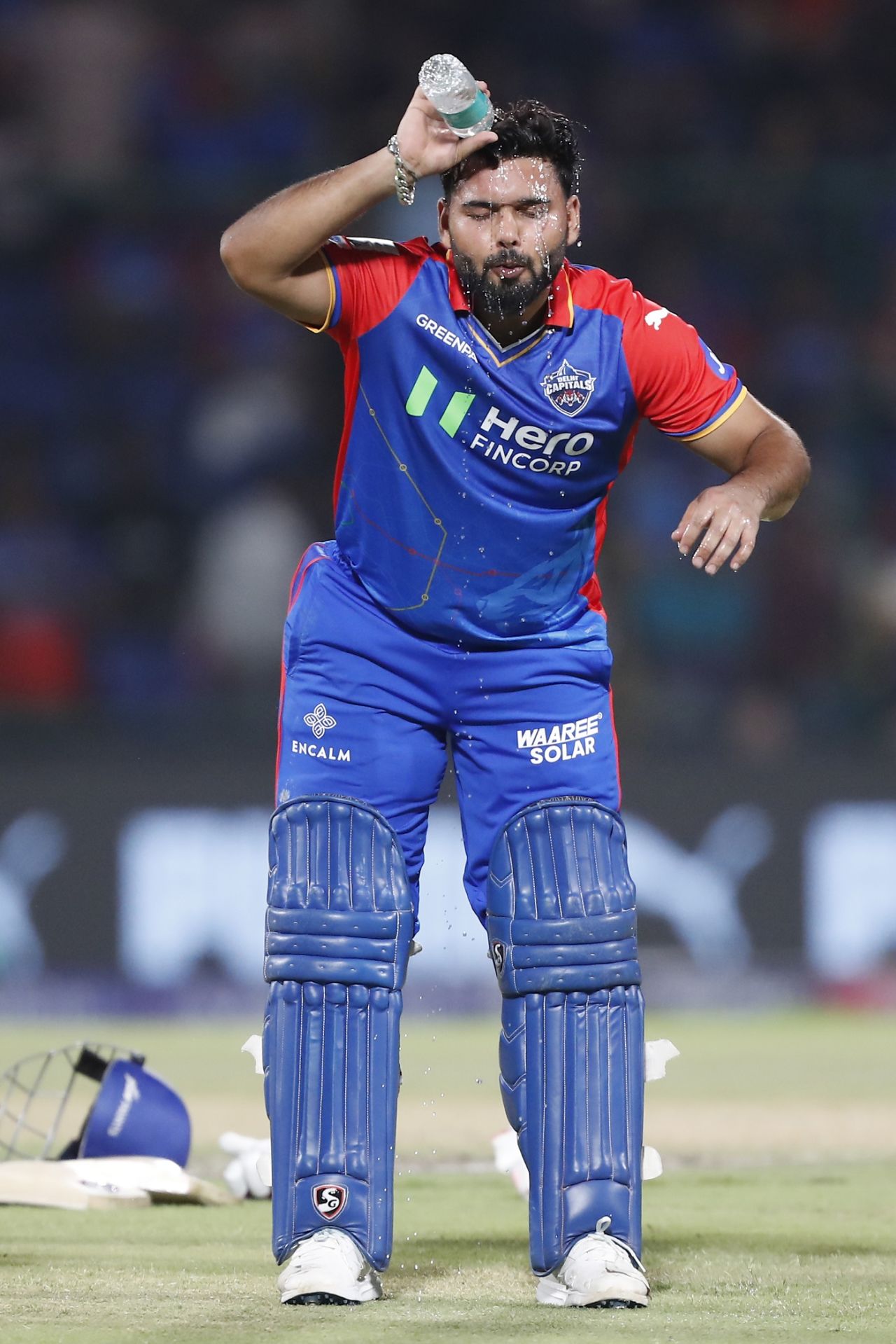 Rishabh Pant cools himself down, Delhi Capitals vs Sunrisers Hyderabad, IPL 2024, Delhi, April 20, 2024