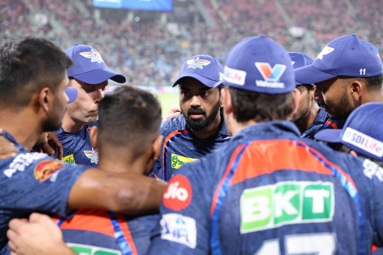 KL Rahul gives a pep talk ahead of LSG's defence of 196, Lucknow Super Giants vs Rajasthan Royals, IPL 2024, Lucknow, April 27, 2024
