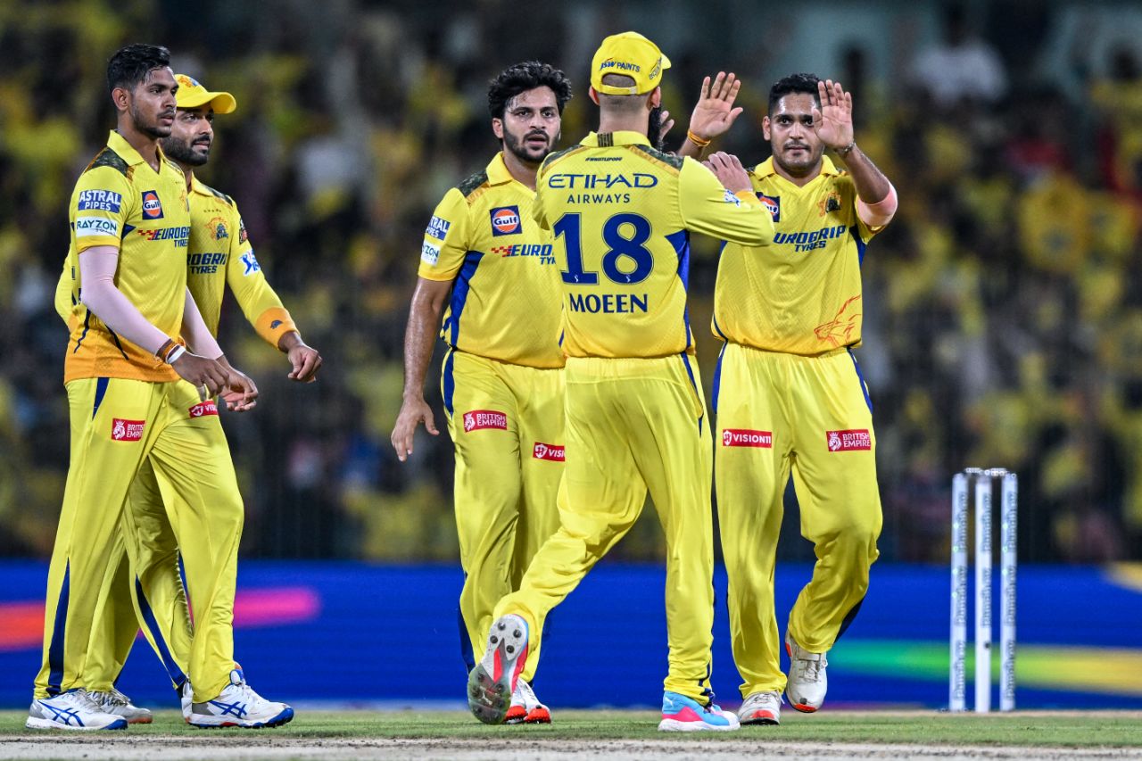 Tushar Deshpande claimed two wickets in two balls to jolt SRH early on, Chennai Super Kings vs Sunrisers Hyderabad, IPL 2024, Chennai, April 28, 2024