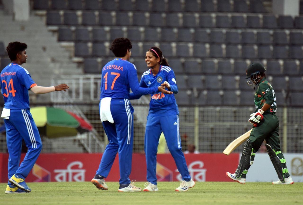 Shreyanka Patil took 2 for 24 in her four overs, Bangladesh vs India, 2nd women's T20I, Sylhet, April 30, 2024
