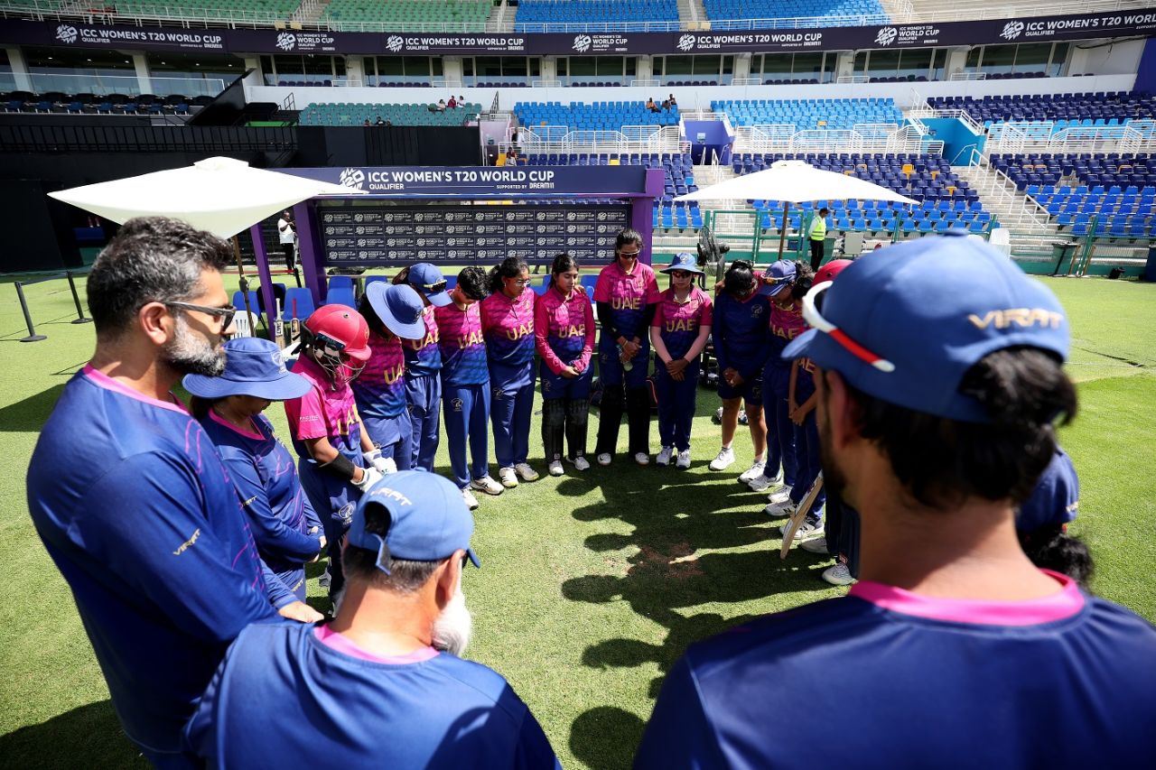 The UAE women's team is in a huddle, UAE vs Vanuatu, Women's T20 World Cup Qualifier, Group B, Abu Dhabi, May 3, 2024