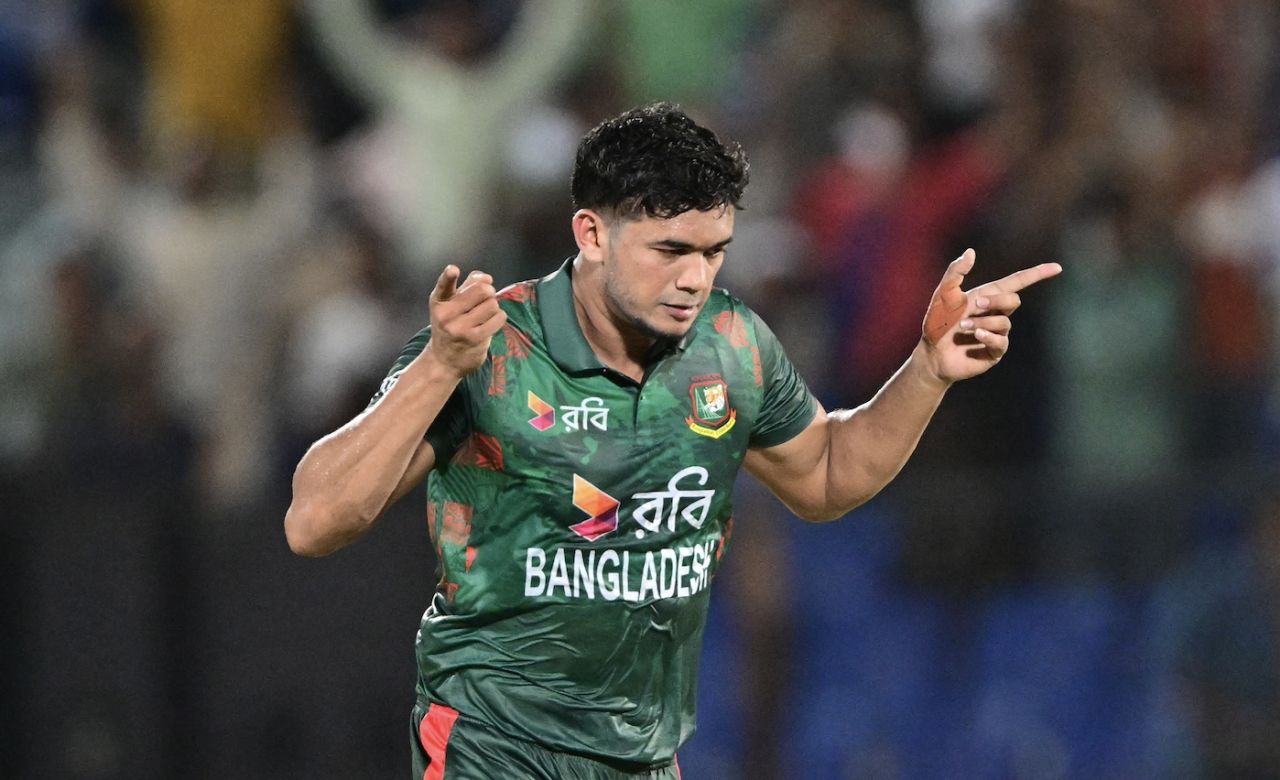 Taskin Ahmed struck off successive deliveries in the seventh over, Bangladesh vs Zimbabwe, 1st T20I, Chattogram, May 3, 2024