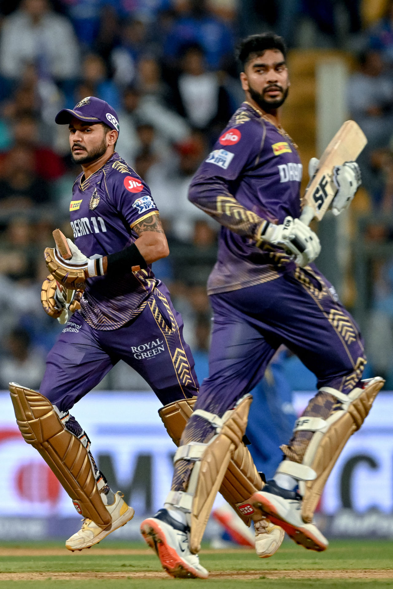 Manish Pandey and Venkatesh Iyer rescued the KKR innings, Mumbai Indians vs Kolkata Knight Riders, IPL 2024, Mumbai, May 3, 2024