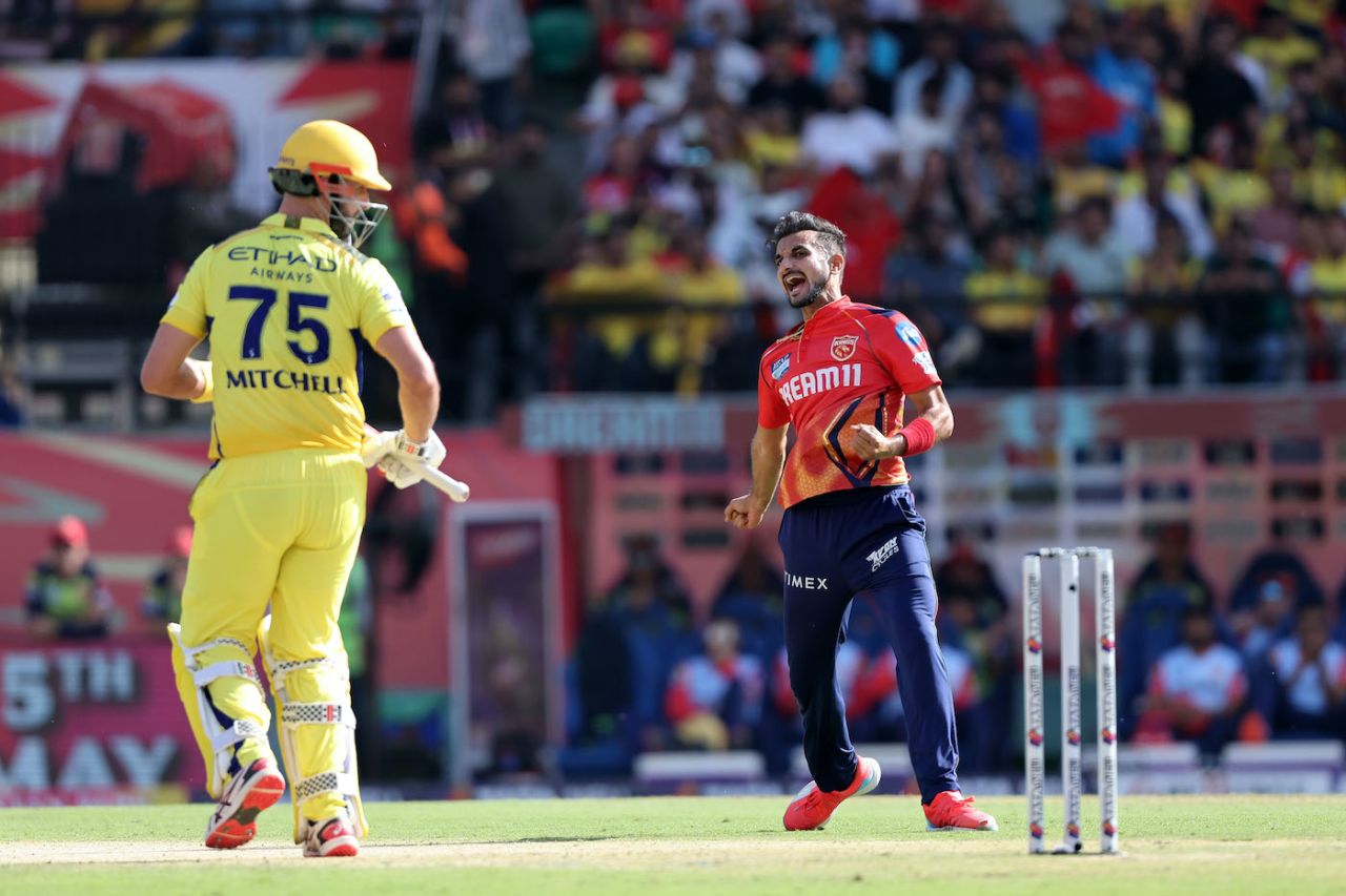 Harshal Patel got Daryl Mitchell lbw with a ball that kept a bit low, Punjab Kings vs Chennai Super Kings, IPL 2024, Dharamsala, May 5, 2024