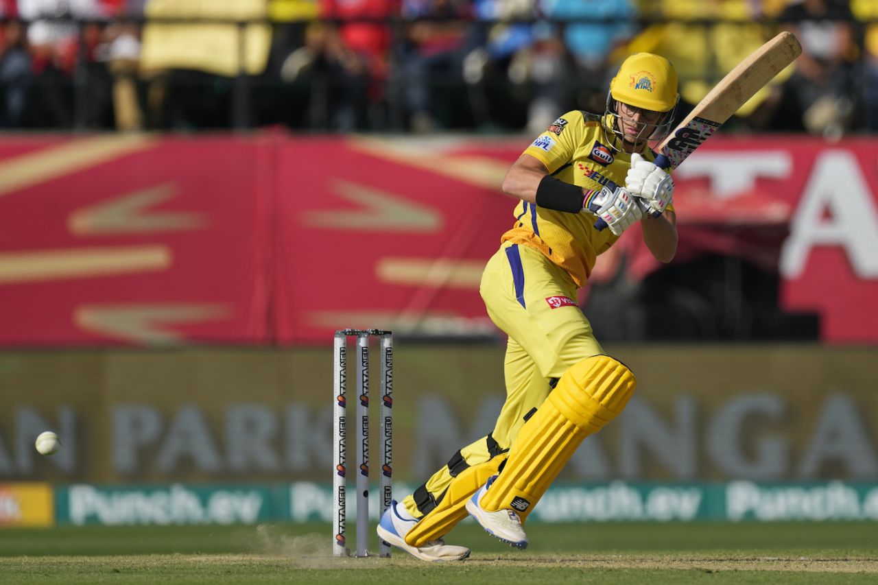 Mitchell Santner helped CSK steer along in the middle overs in a 20-ball sixth-wicket stand, Punjab Kings vs Chennai Super Kings, IPL 2024, Dharamsala, May 5, 2024