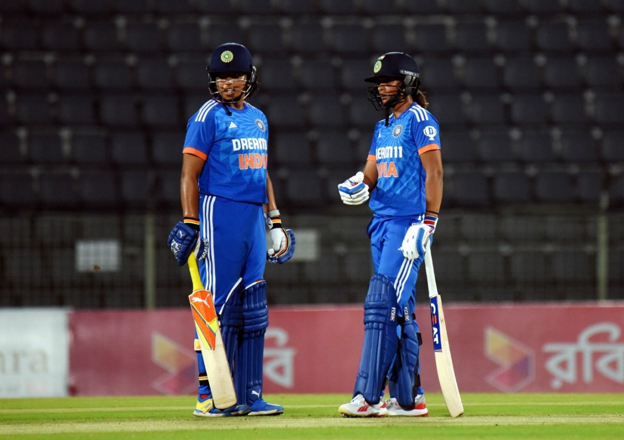 Richa Ghosh and Harmanpreet Kaur put up a solid stand, Bangladesh vs India, 4th women's T20I, Sylhet, May 6, 2024