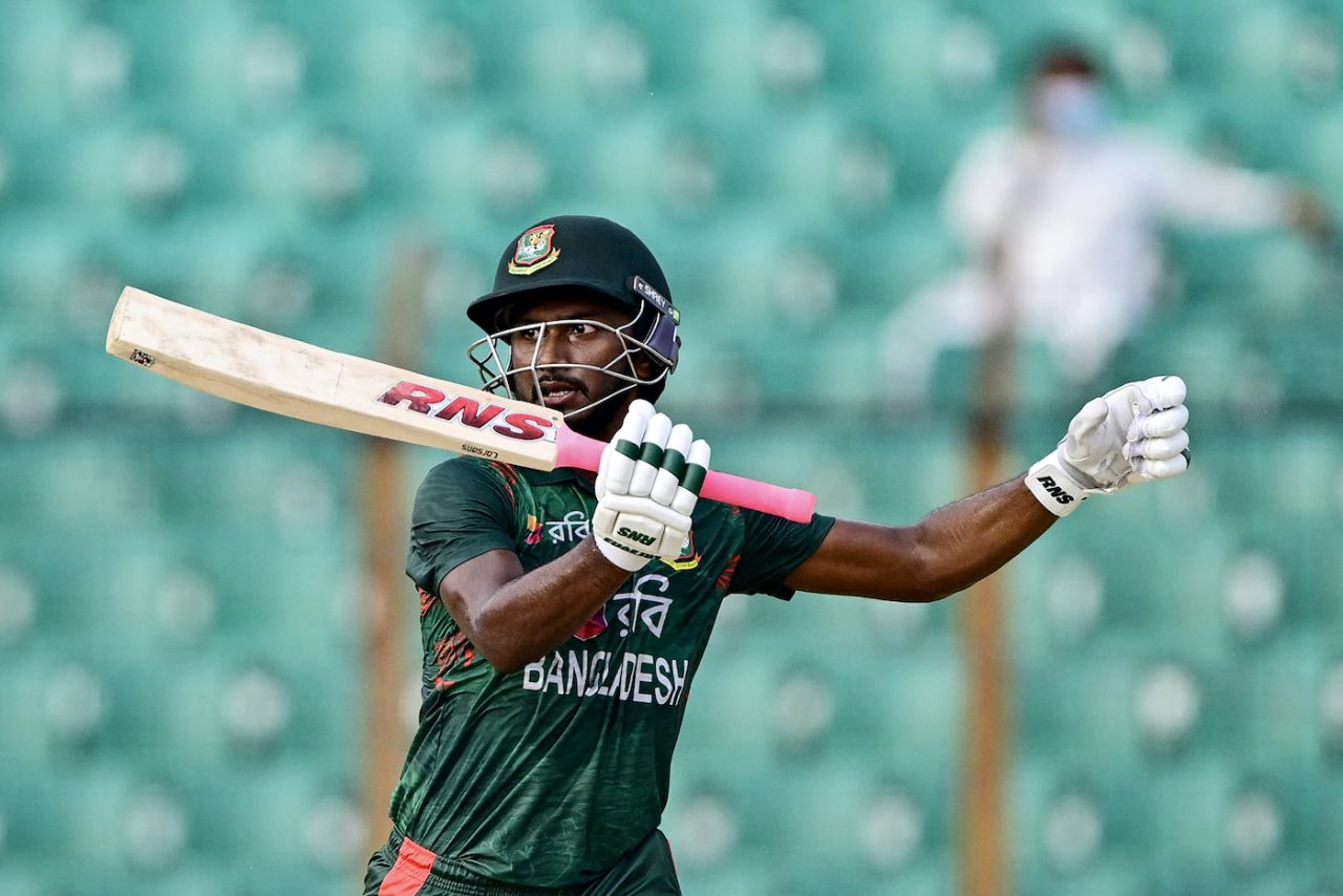 Jaker Ali chipped in with a 34-ball 44, Bangladesh vs Zimbabwe, 3rd T20I, Chattogram, May 7, 2024