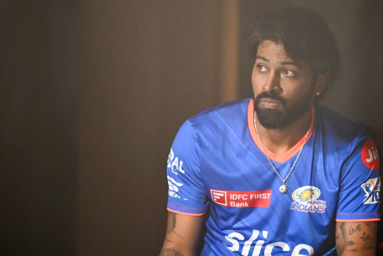 Hardik Pandya waits as the toss is delayed by rain, Kolkata Knight Riders vs Mumbai Indians, IPL 2024, Kolkata, May 11, 2024