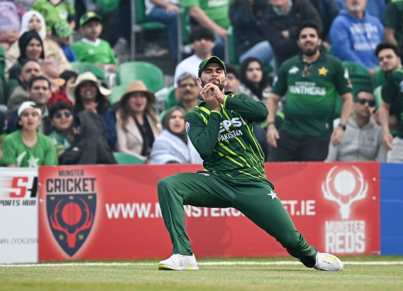 Shaheen Shah Afridi takes a catch, Ireland vs Pakistan, 2nd T20I, Dublin, May 12, 2024