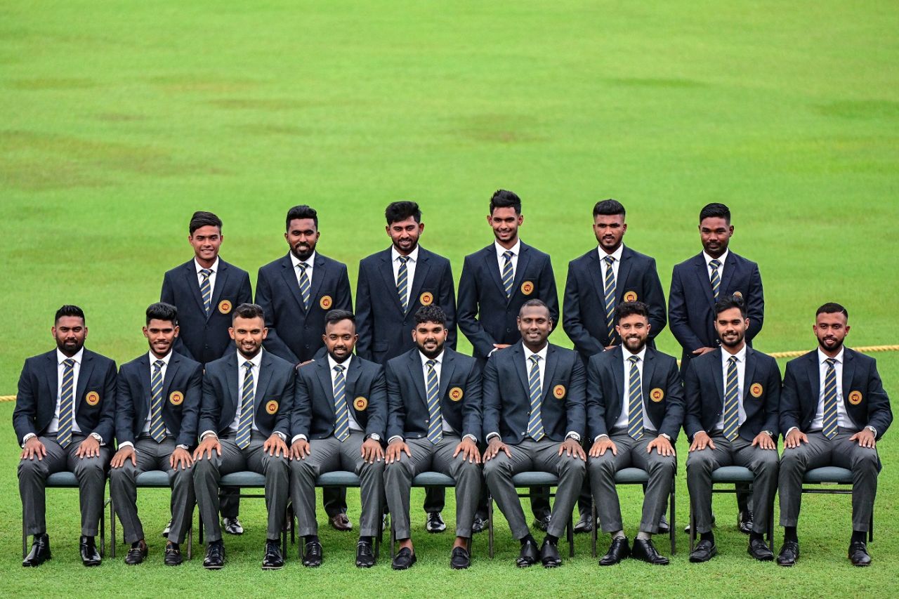 Sri Lanka's players strike a pose before heading to the USA and the Caribbean for the T20 World Cup, Colombo, May 13, 2024