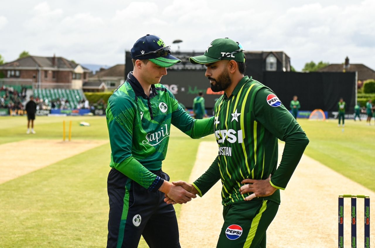 Lorcan Tucker, leading Ireland in Paul Stirling's absence, lost the toss and was asked to bat by Babar Azam, Ireland vs Pakistan, 3rd T20I, Dublin, May 14, 2024
