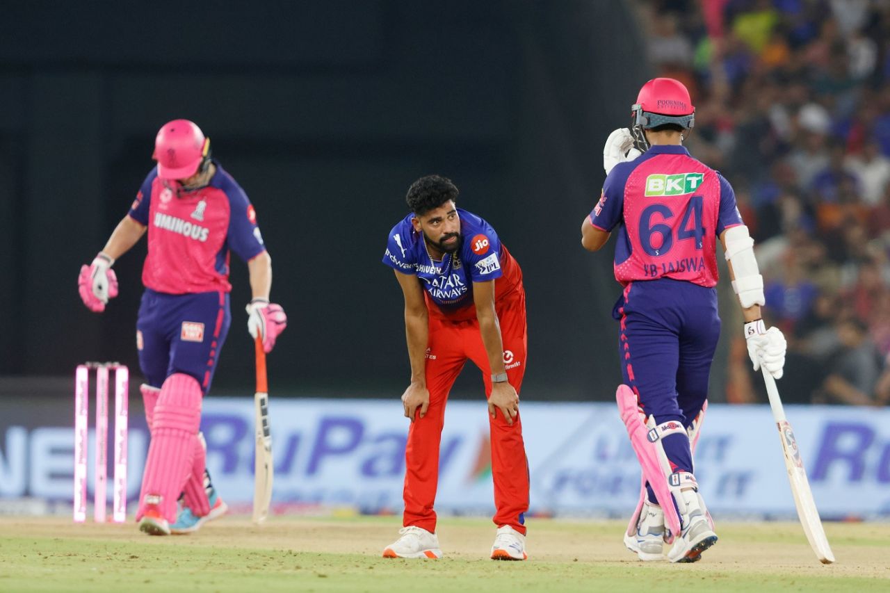 Mohammed Siraj conceded three fours in his first two overs, Rajasthan Royals vs Royal Challengers Bengaluru, IPL 2024, Eliminator, Ahmedabad, May 22, 2024 